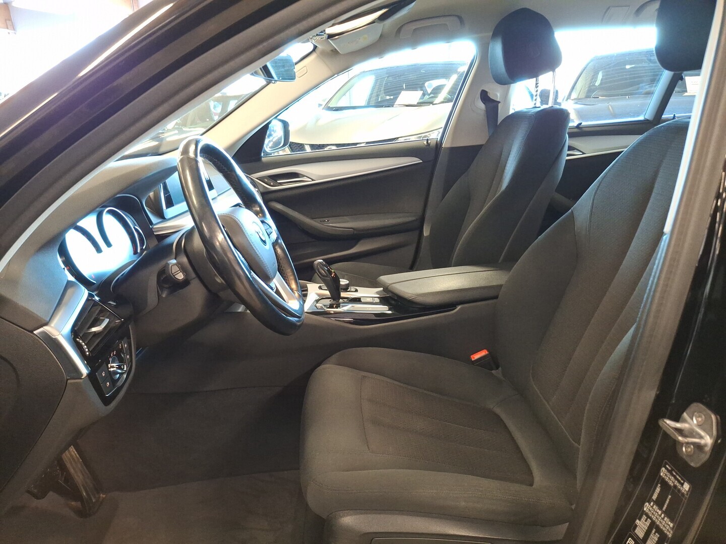 BMW 520 2019
