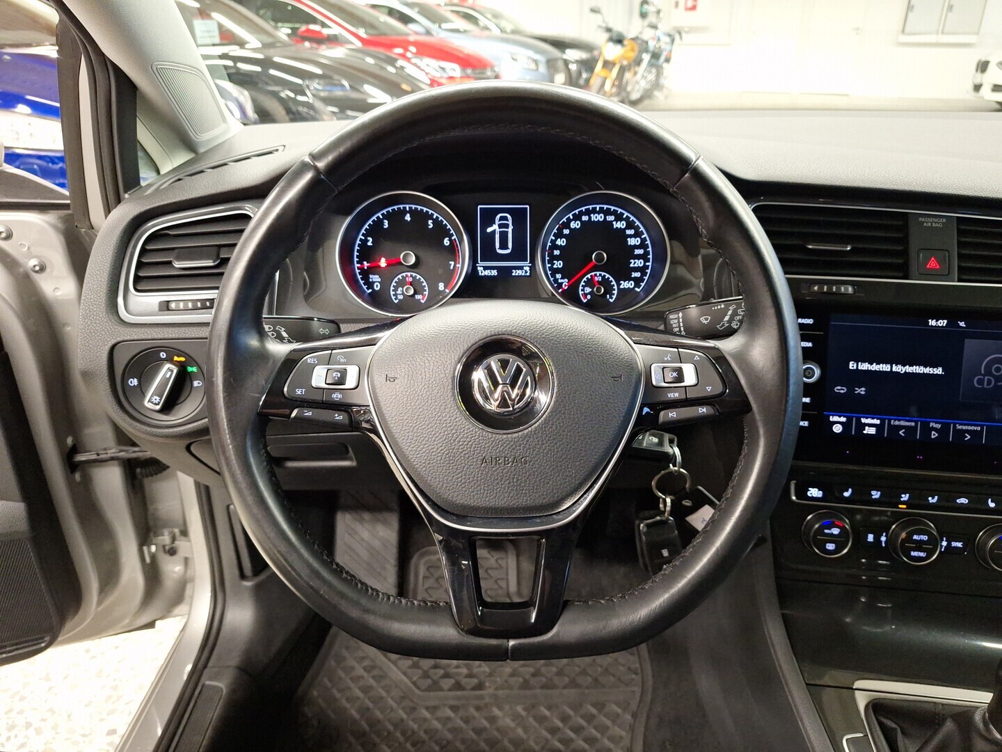 VOLKSWAGEN Golf 2019