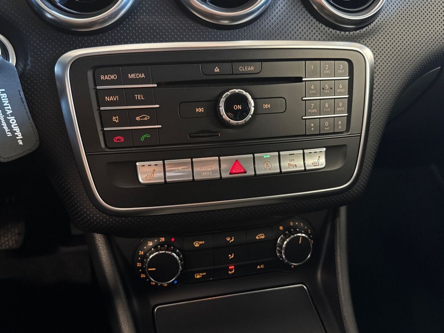 MERCEDES-BENZ A 2017