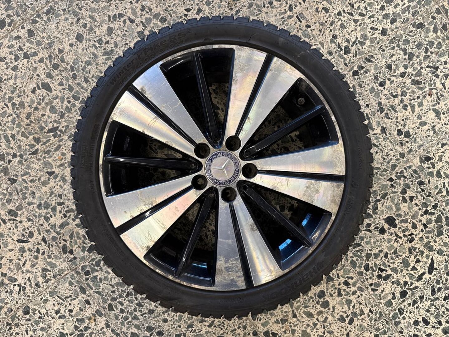 MERCEDES-BENZ A 2017