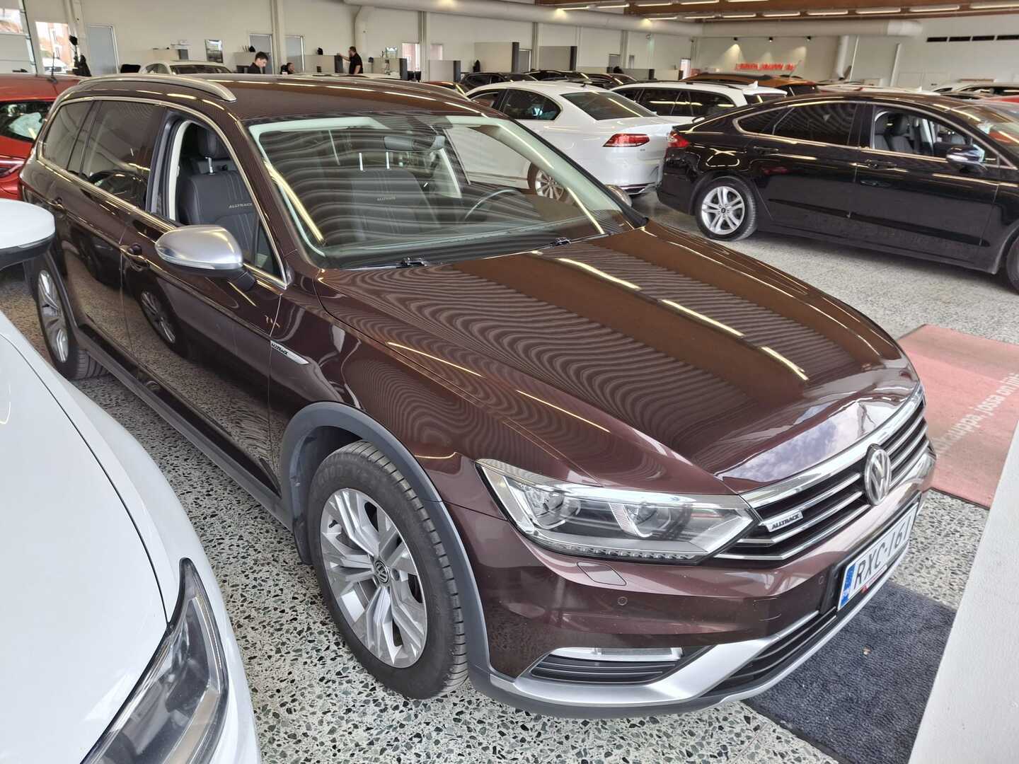 VOLKSWAGEN Passat 2017