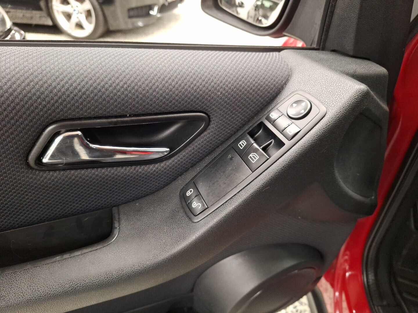 MERCEDES-BENZ A 2010