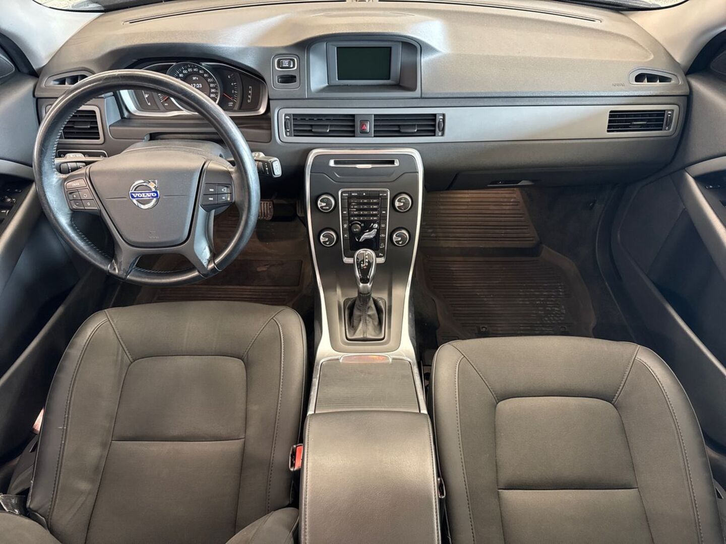 VOLVO XC70 2014