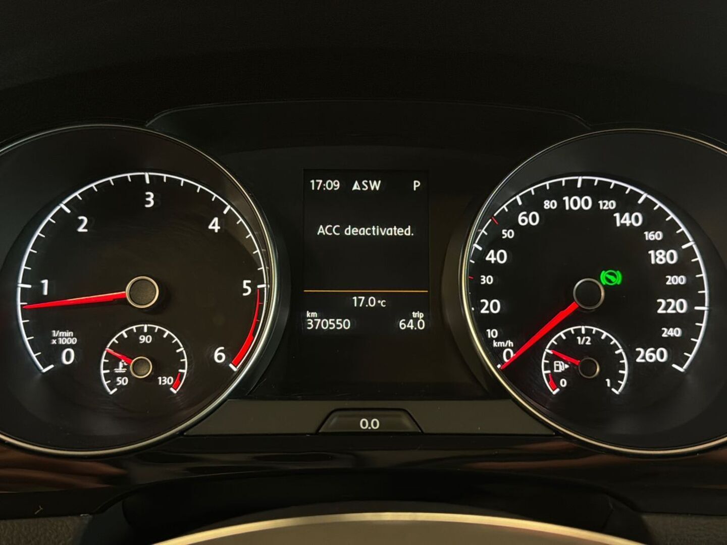VOLKSWAGEN Golf Sportsvan 2015