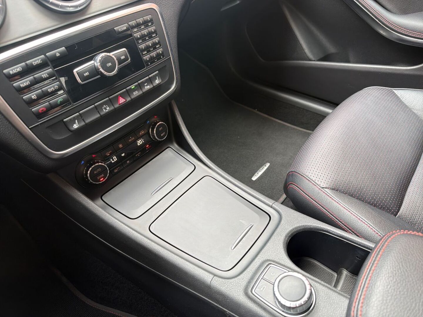 MERCEDES-BENZ CLA 2015