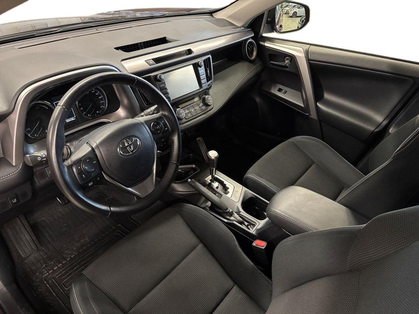 TOYOTA RAV4 2016