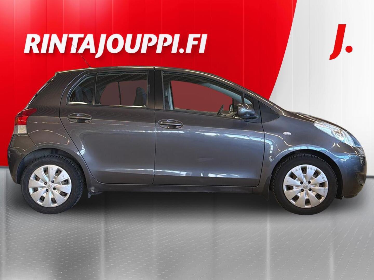 TOYOTA Yaris 2010