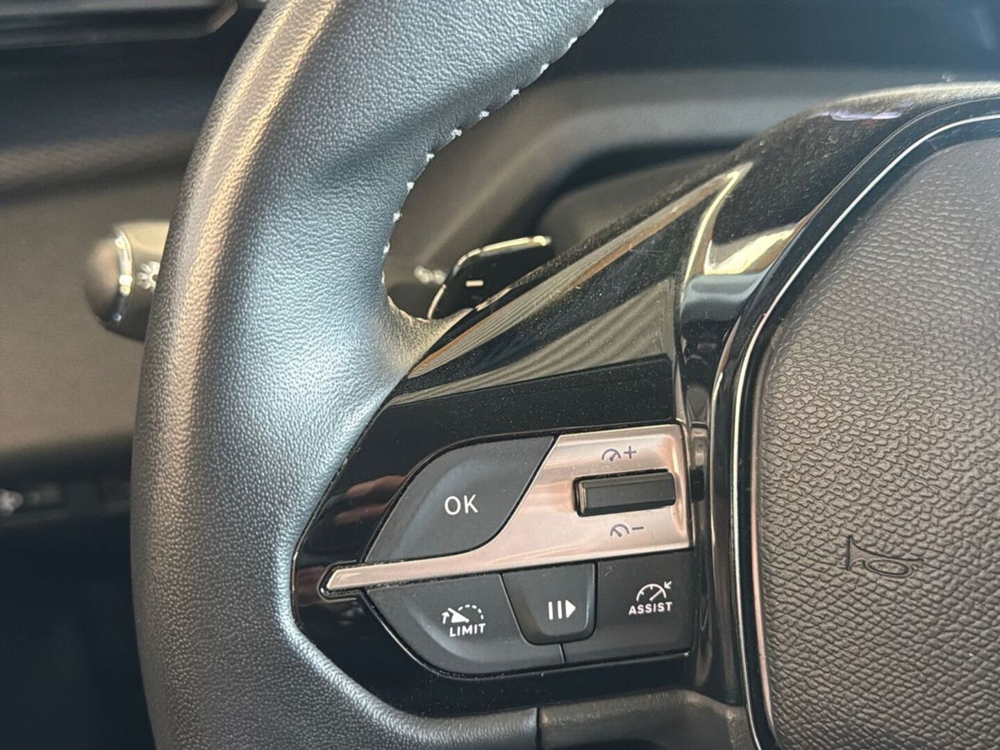 PEUGEOT 308 13