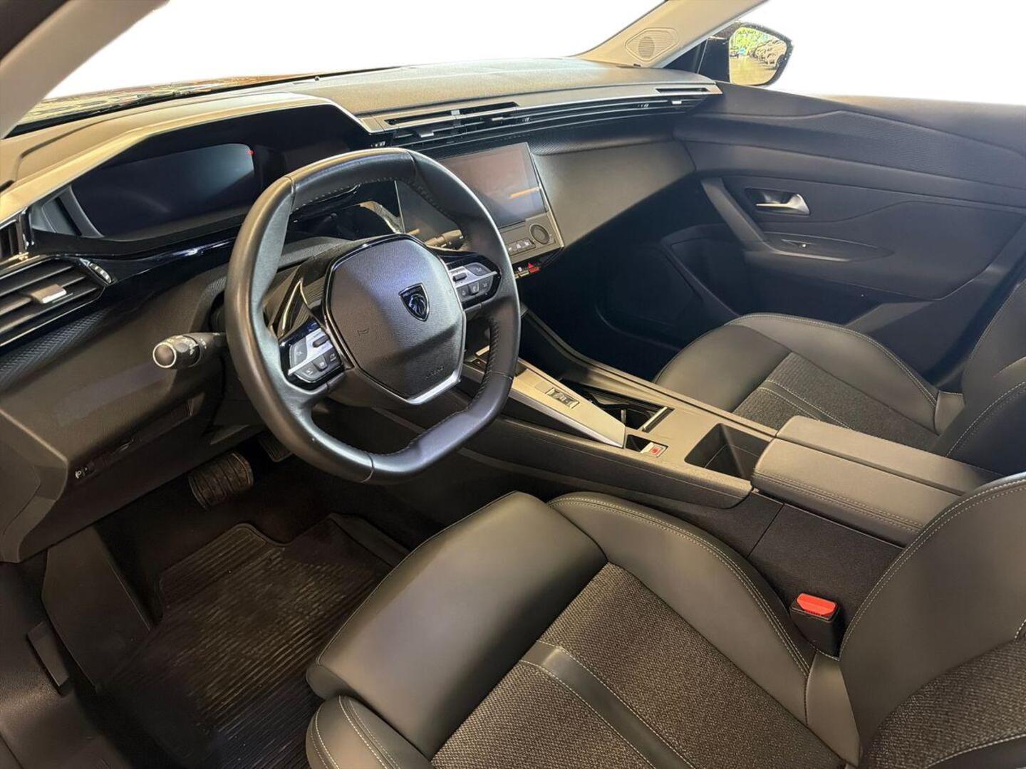 PEUGEOT 308 6