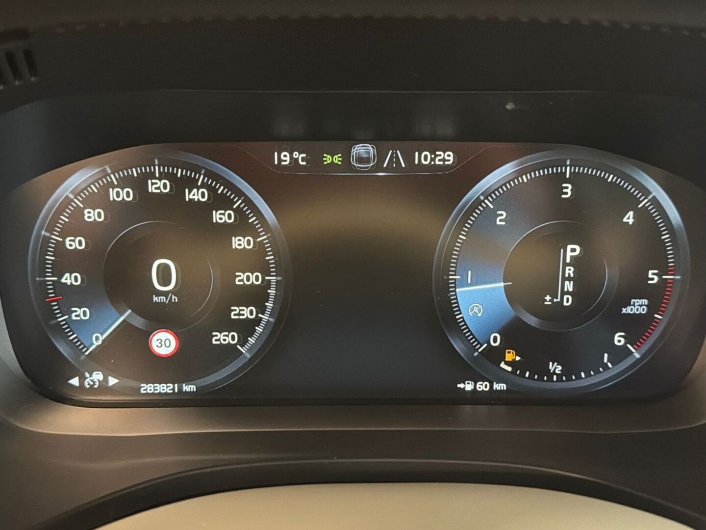 VOLVO XC60 2019