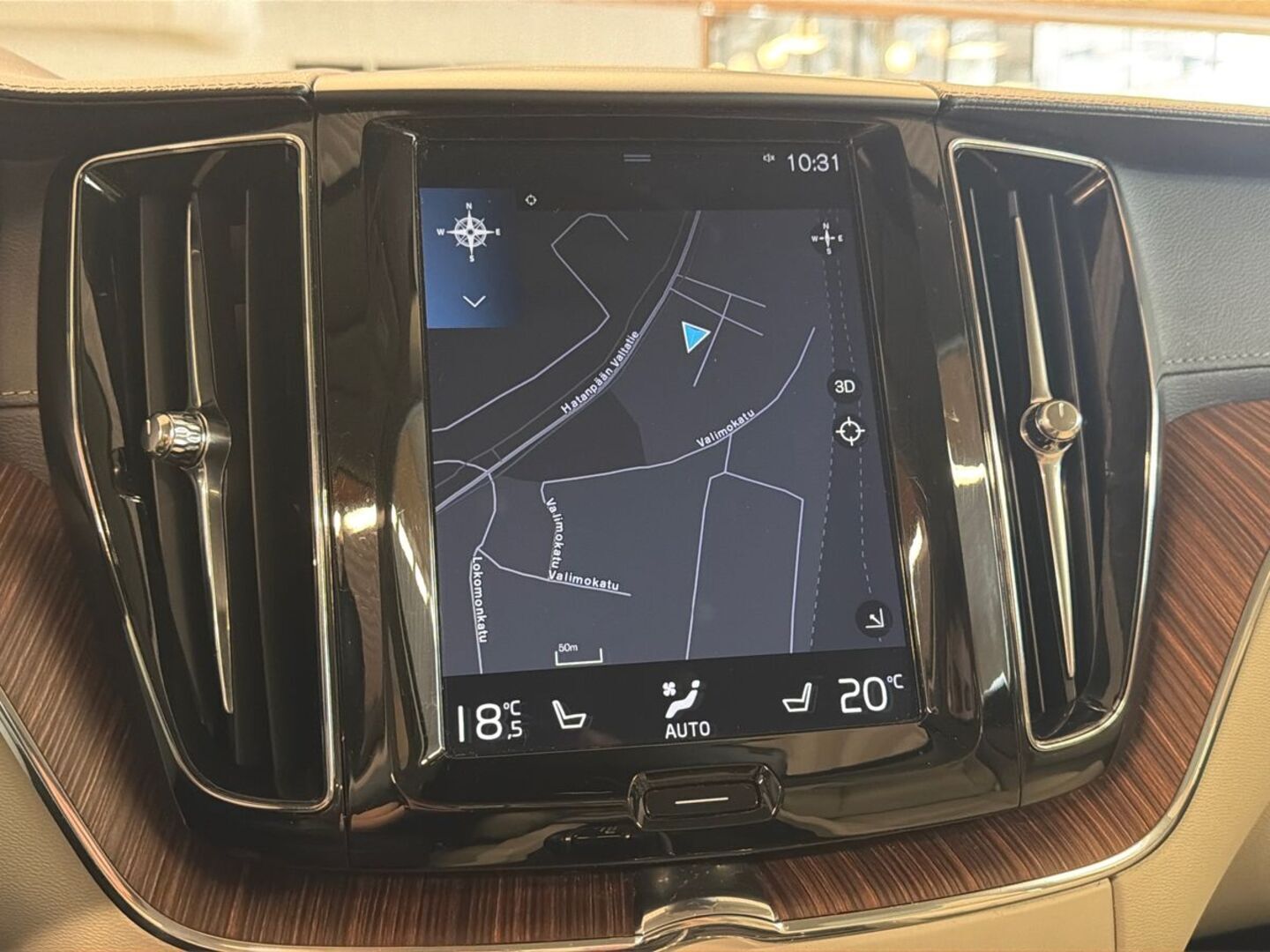 VOLVO XC60 2019
