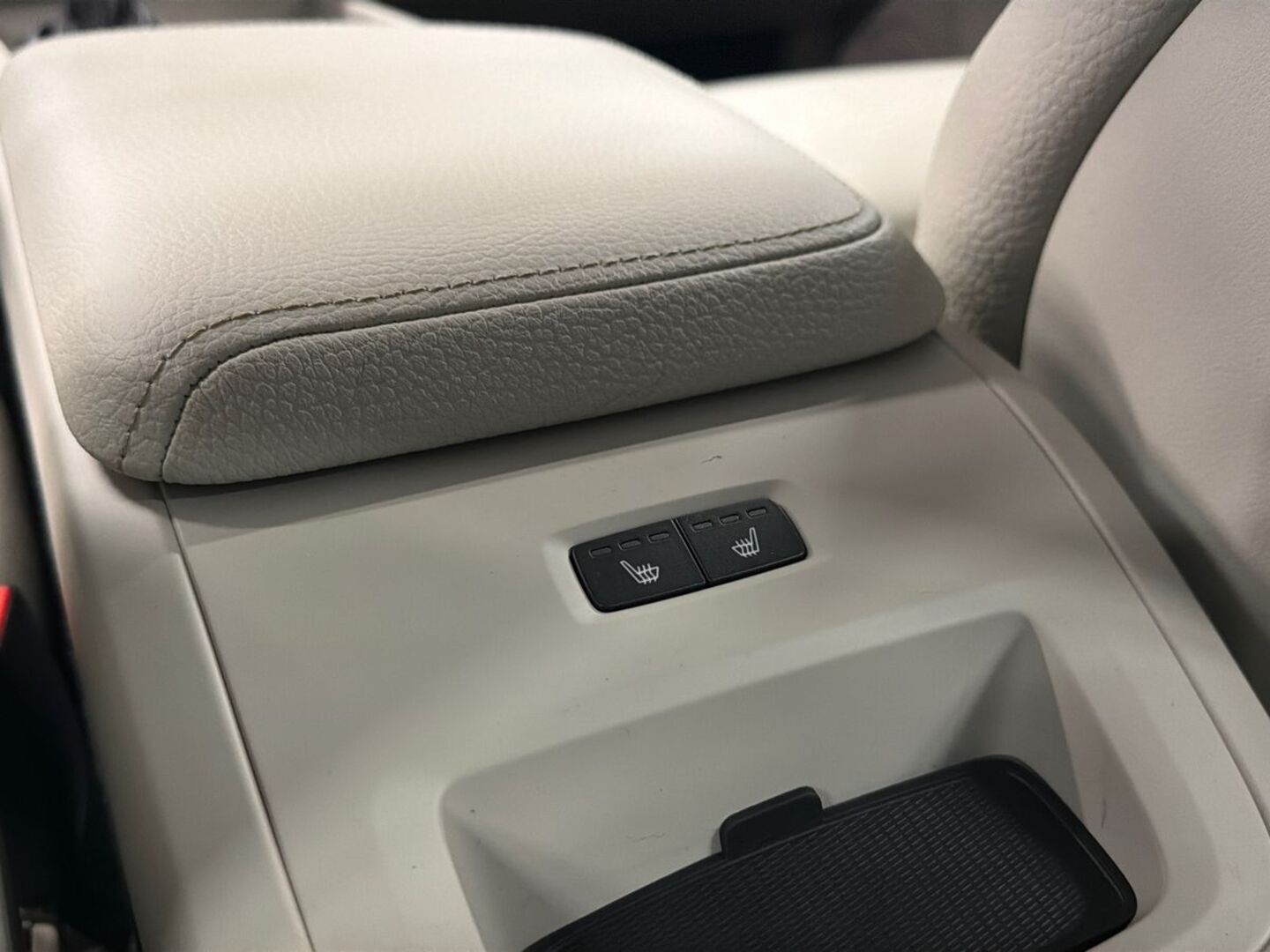 VOLVO XC60 2019