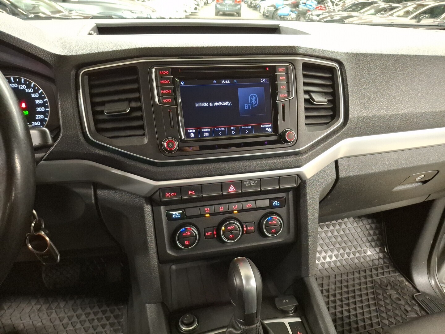 VOLKSWAGEN Amarok 2020