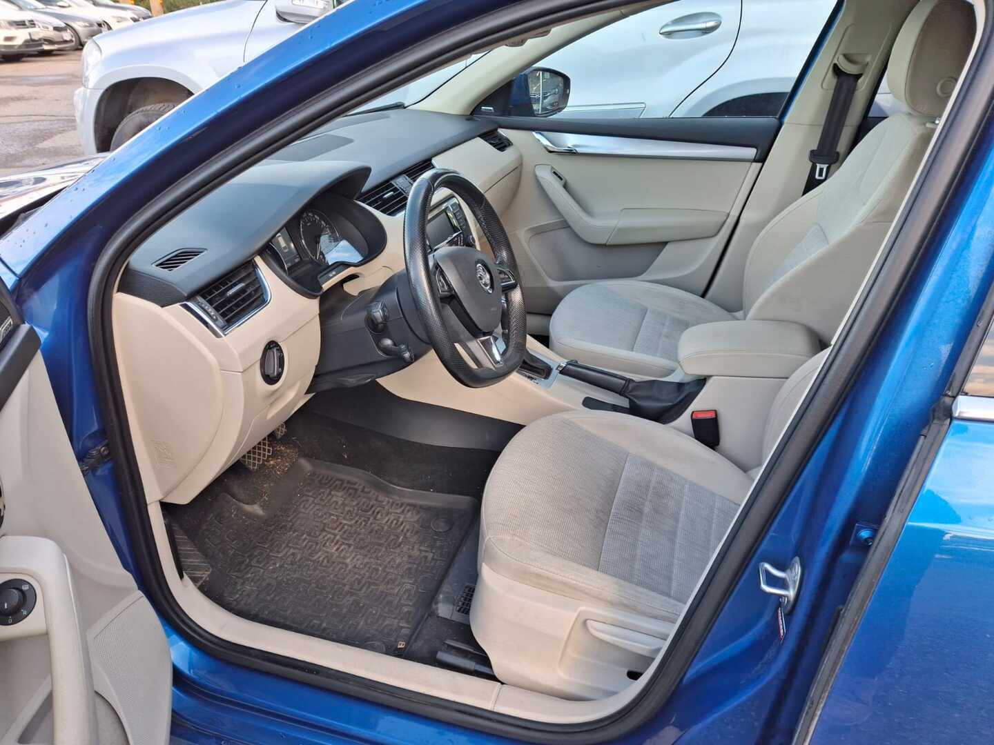 SKODA Octavia 3