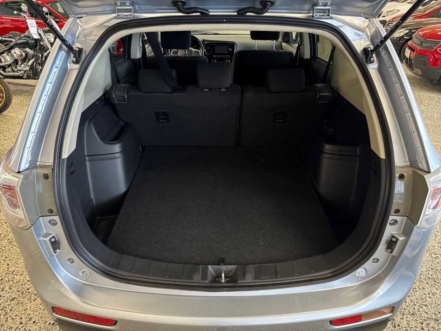 MITSUBISHI Outlander 2015
