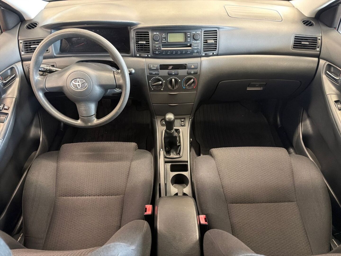 TOYOTA Corolla 2005
