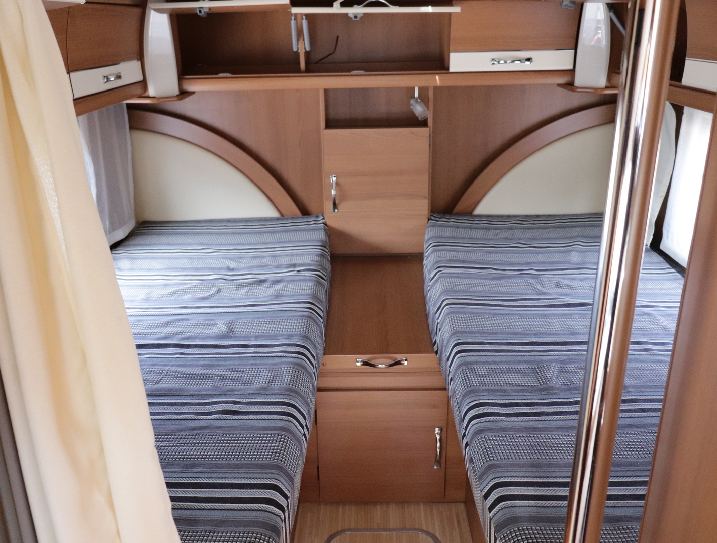 LMC Liberty Explorer I 680 G 2009