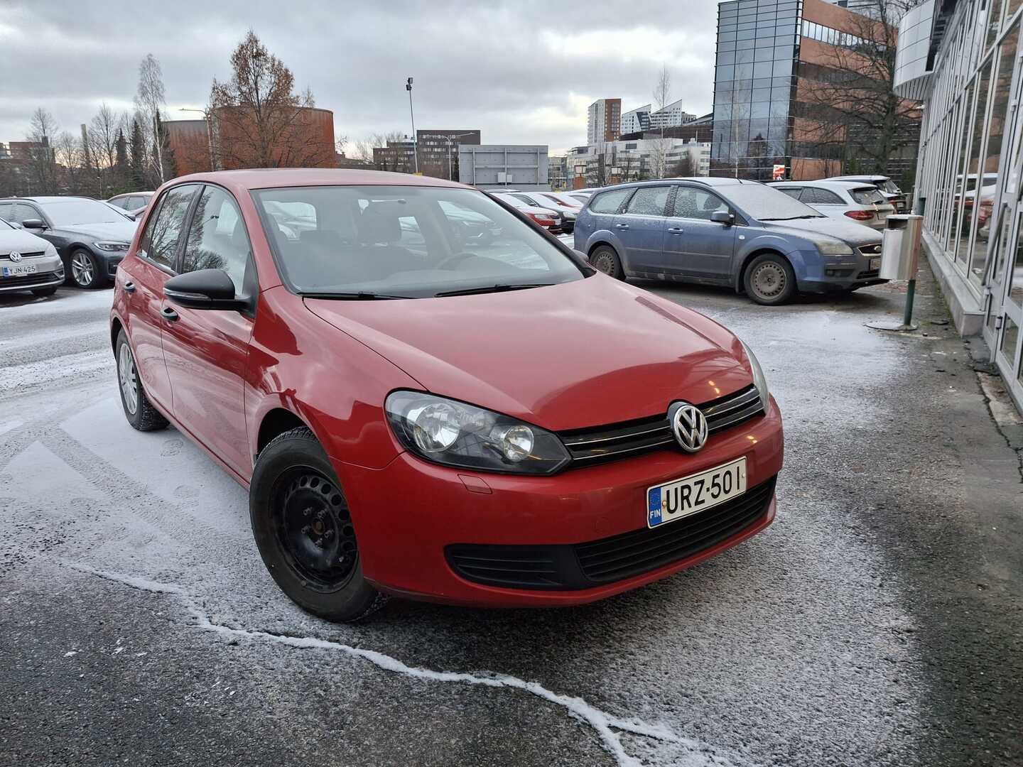 VOLKSWAGEN Golf 2012