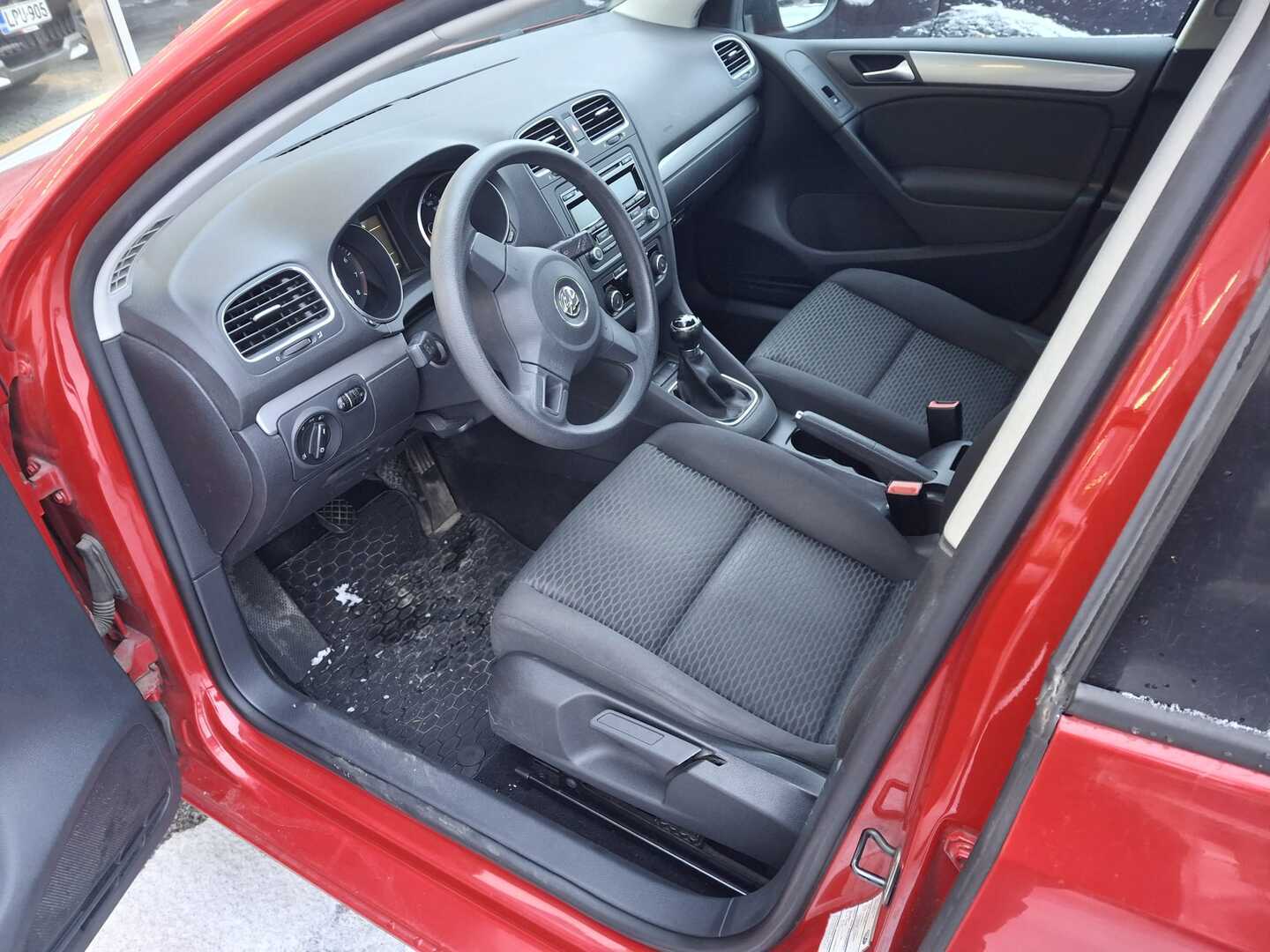 VOLKSWAGEN Golf 2012