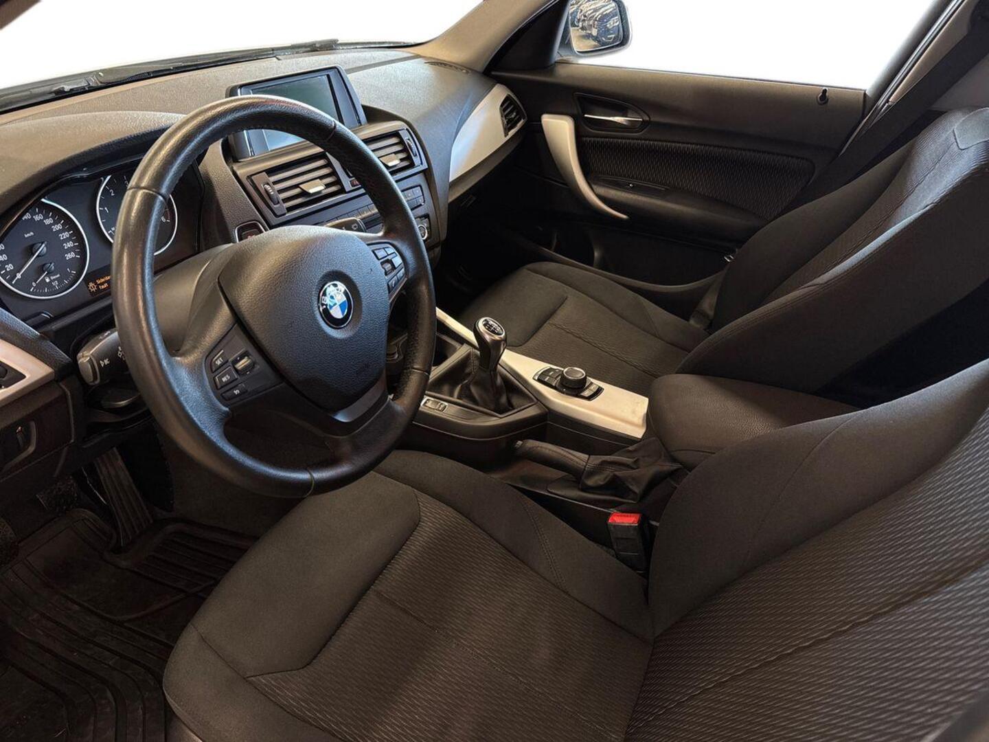 BMW 118 2012