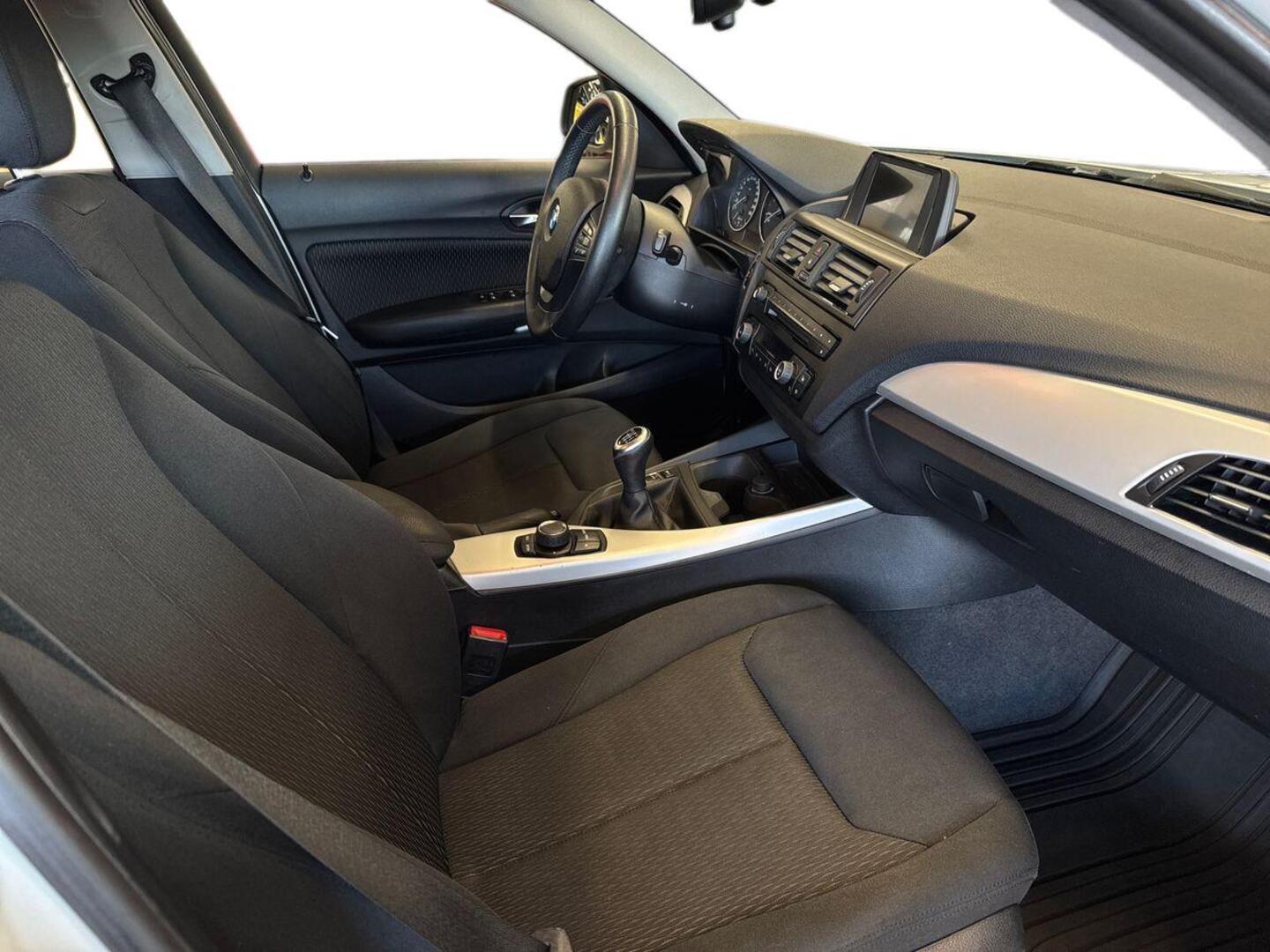 BMW 118 2012