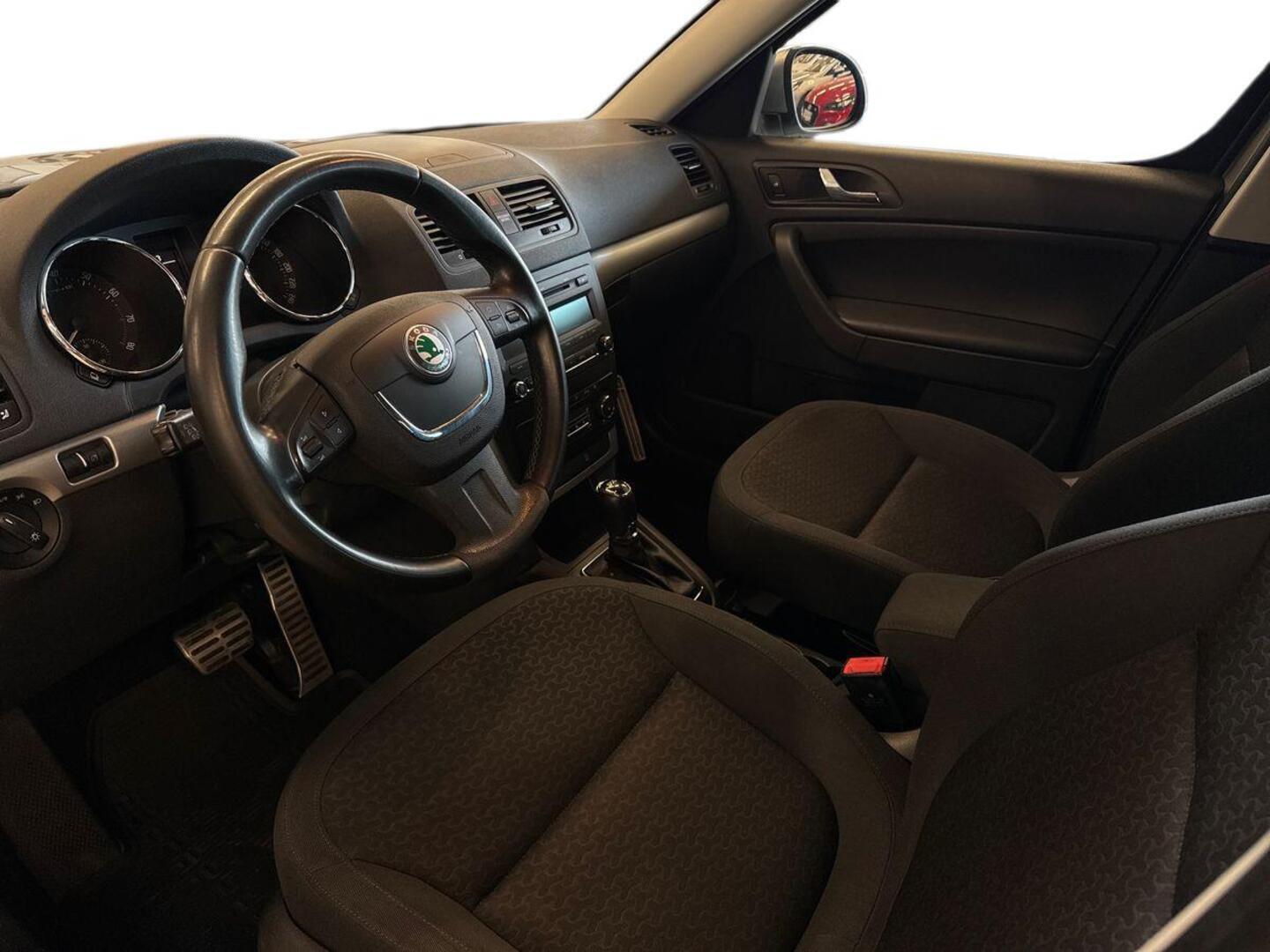 SKODA Yeti 2013