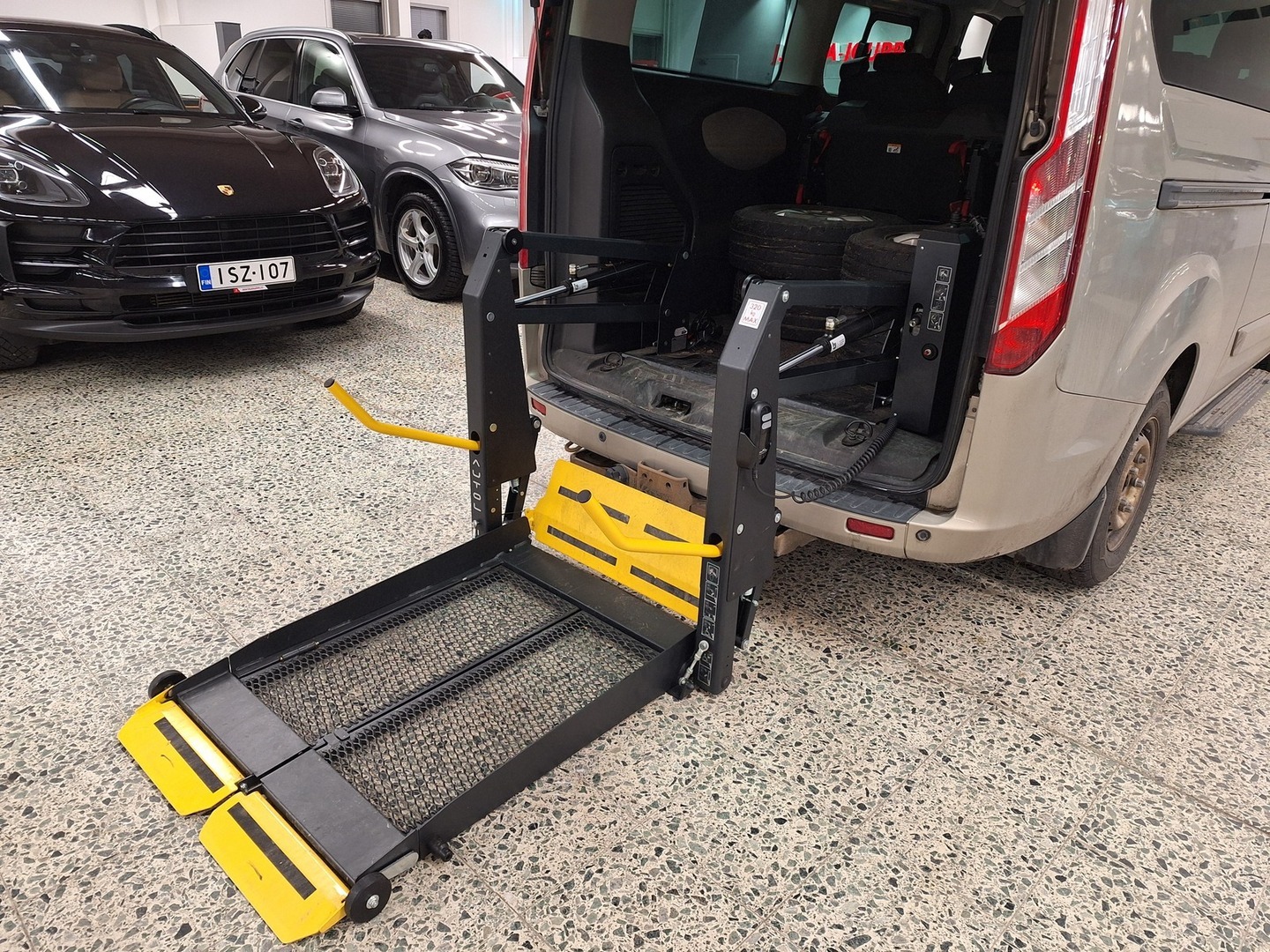 FORD Tourneo Custom 2013