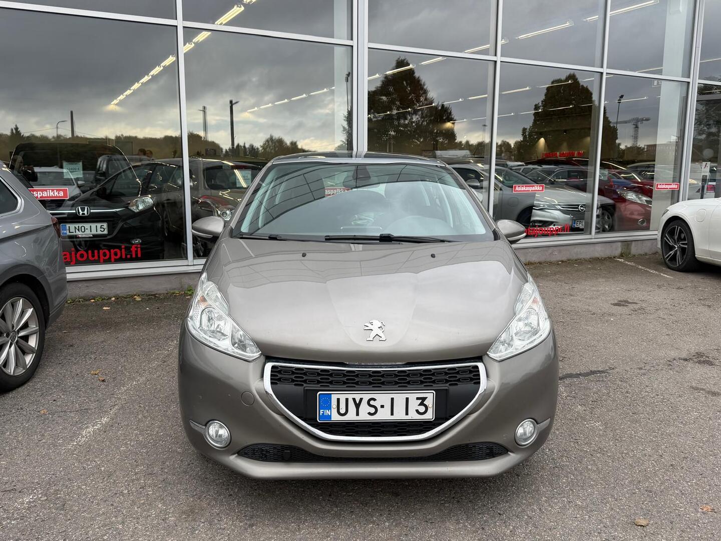 PEUGEOT 208 2