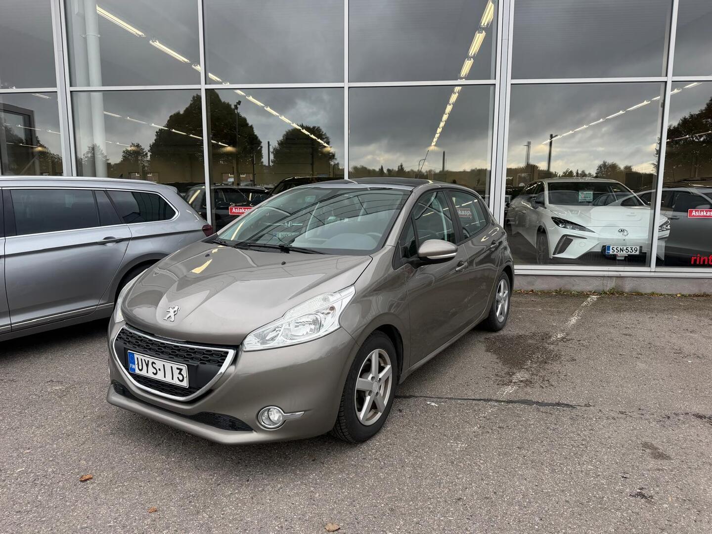 PEUGEOT 208 3