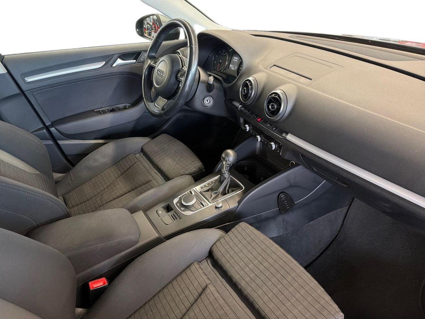 AUDI A3 2014