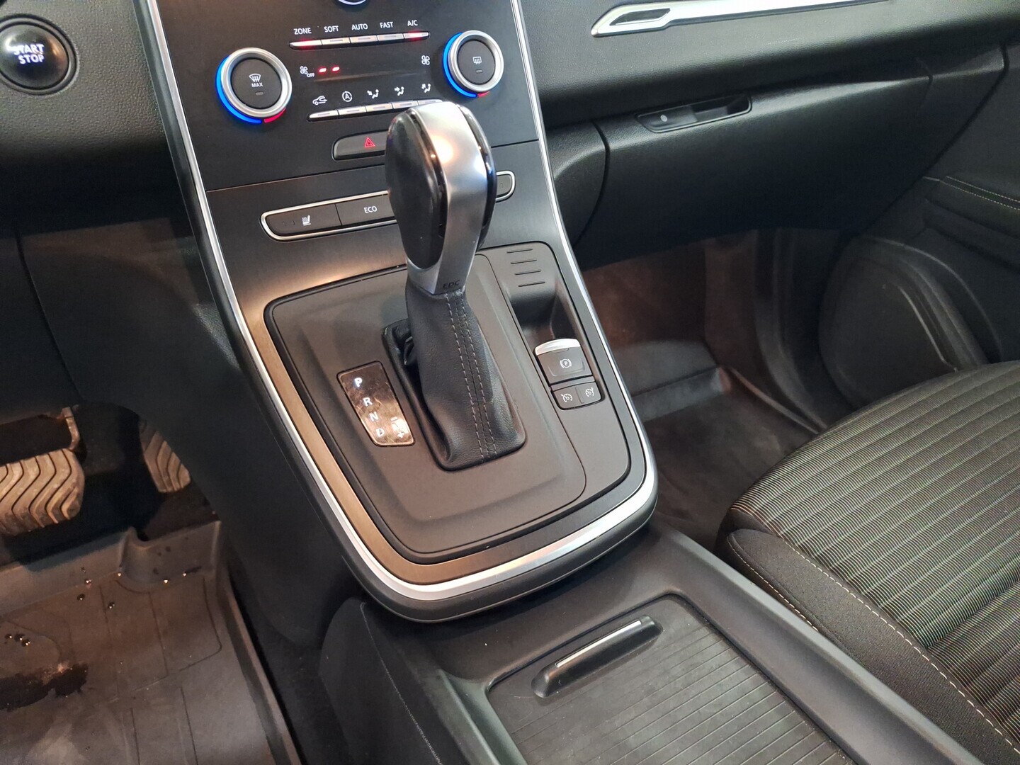 RENAULT Grand Scenic 2017