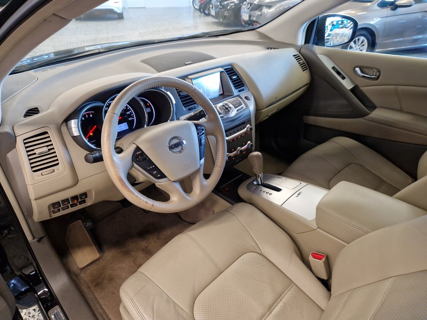 NISSAN Murano 2011