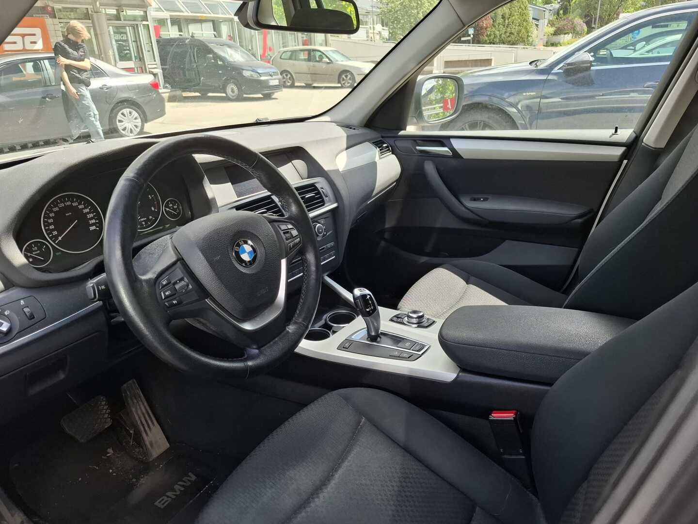 BMW X3 2012