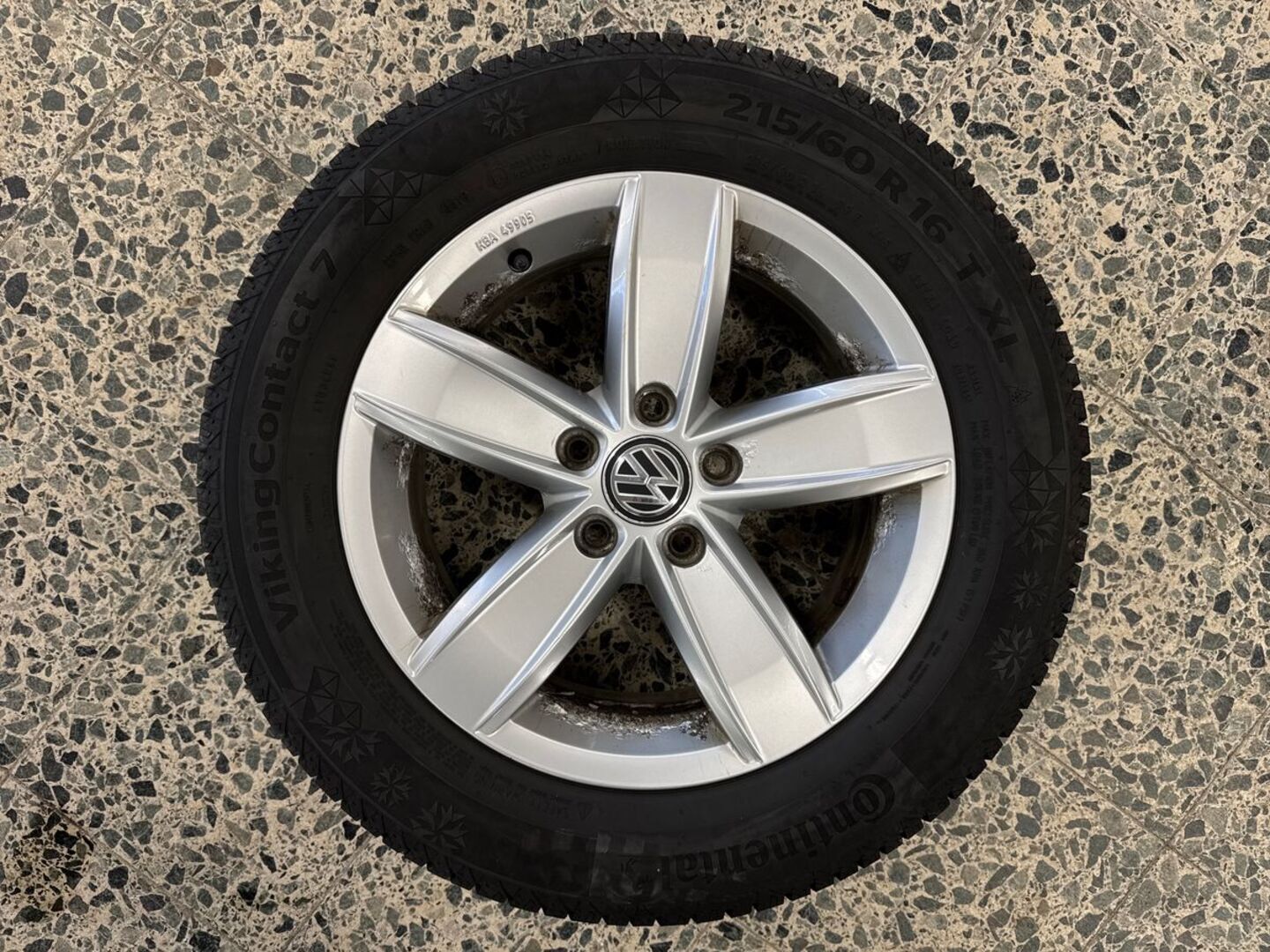 VOLKSWAGEN Passat 27