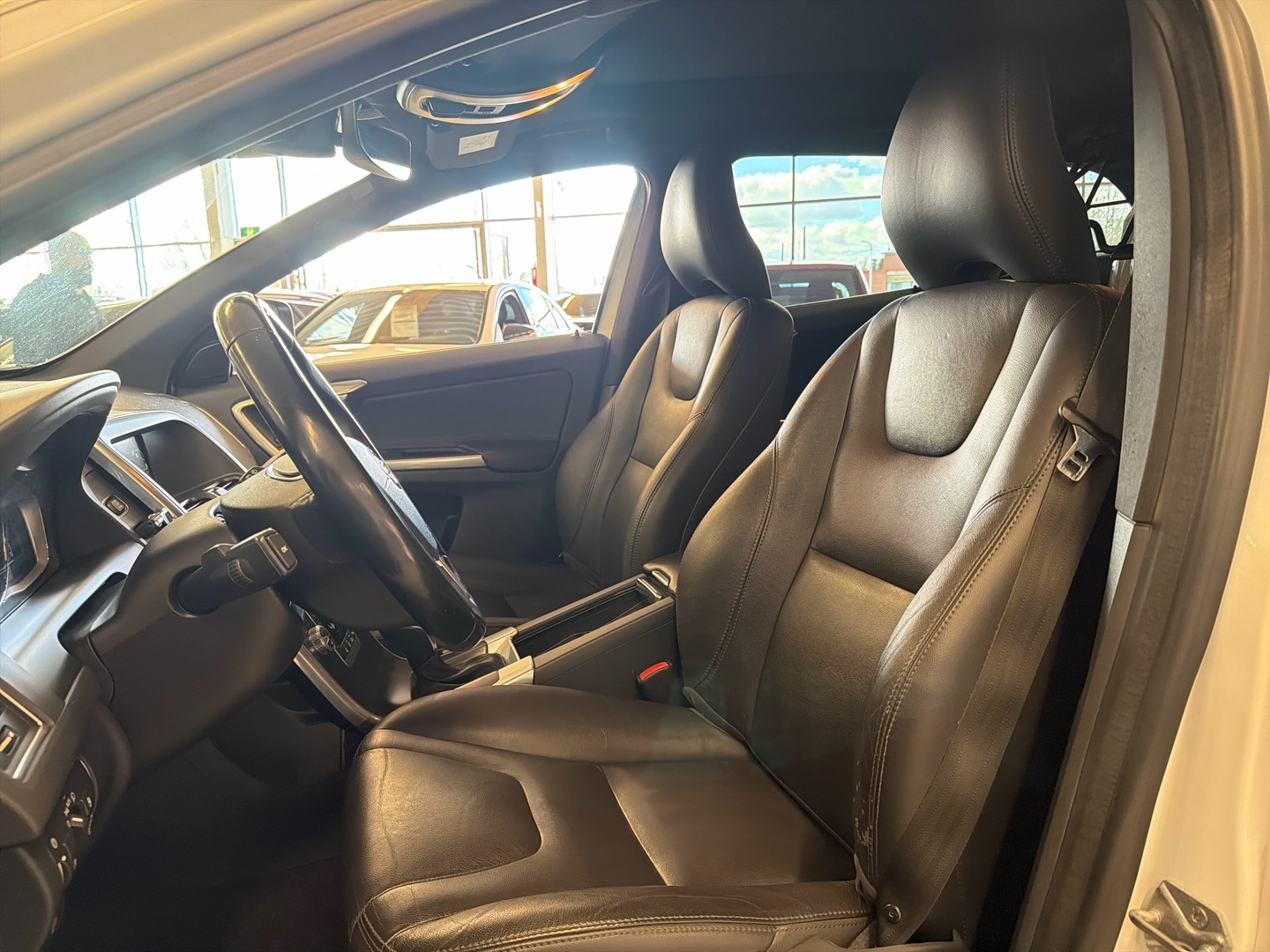 VOLVO XC60 2015