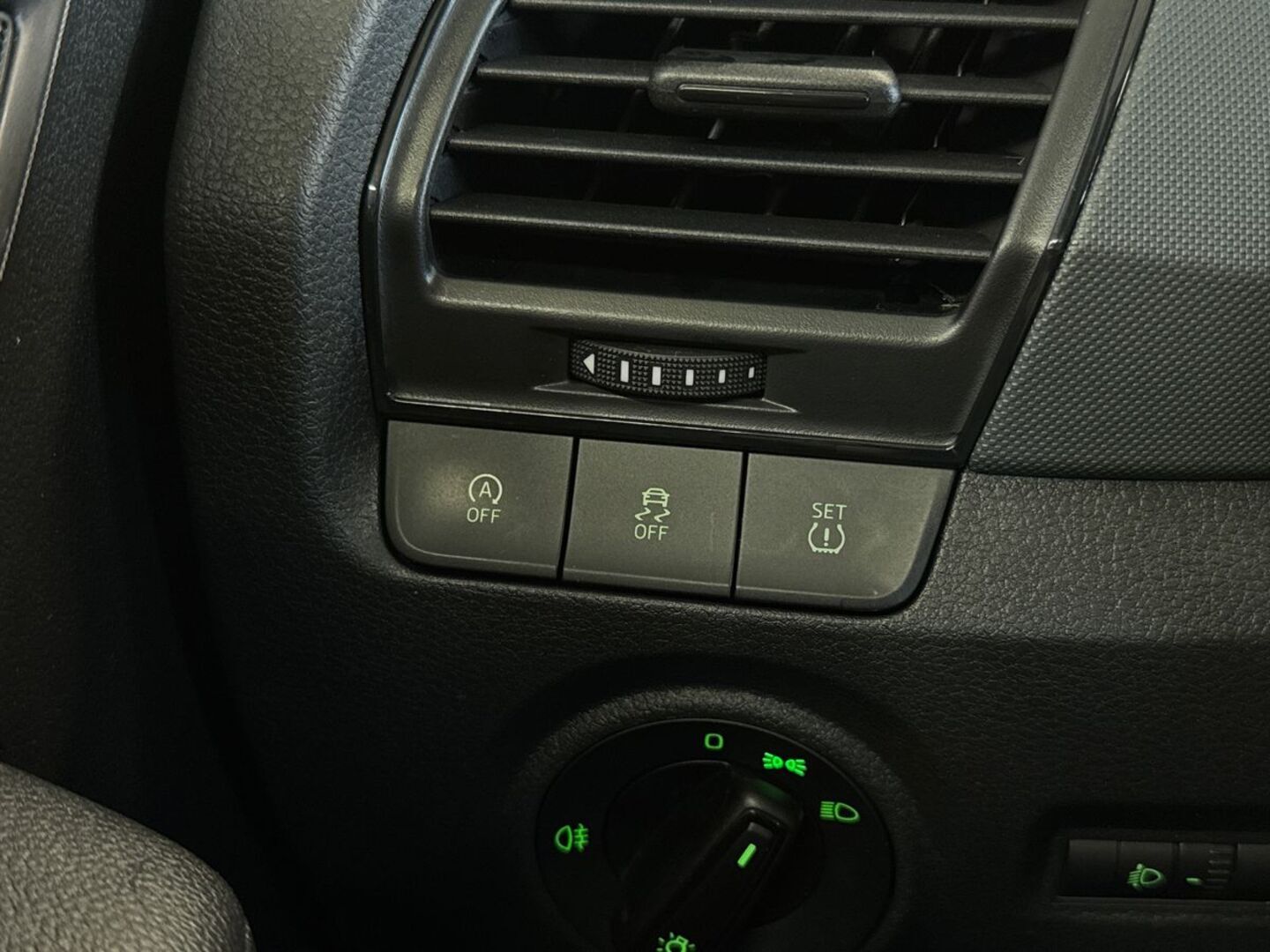SKODA Fabia 2015