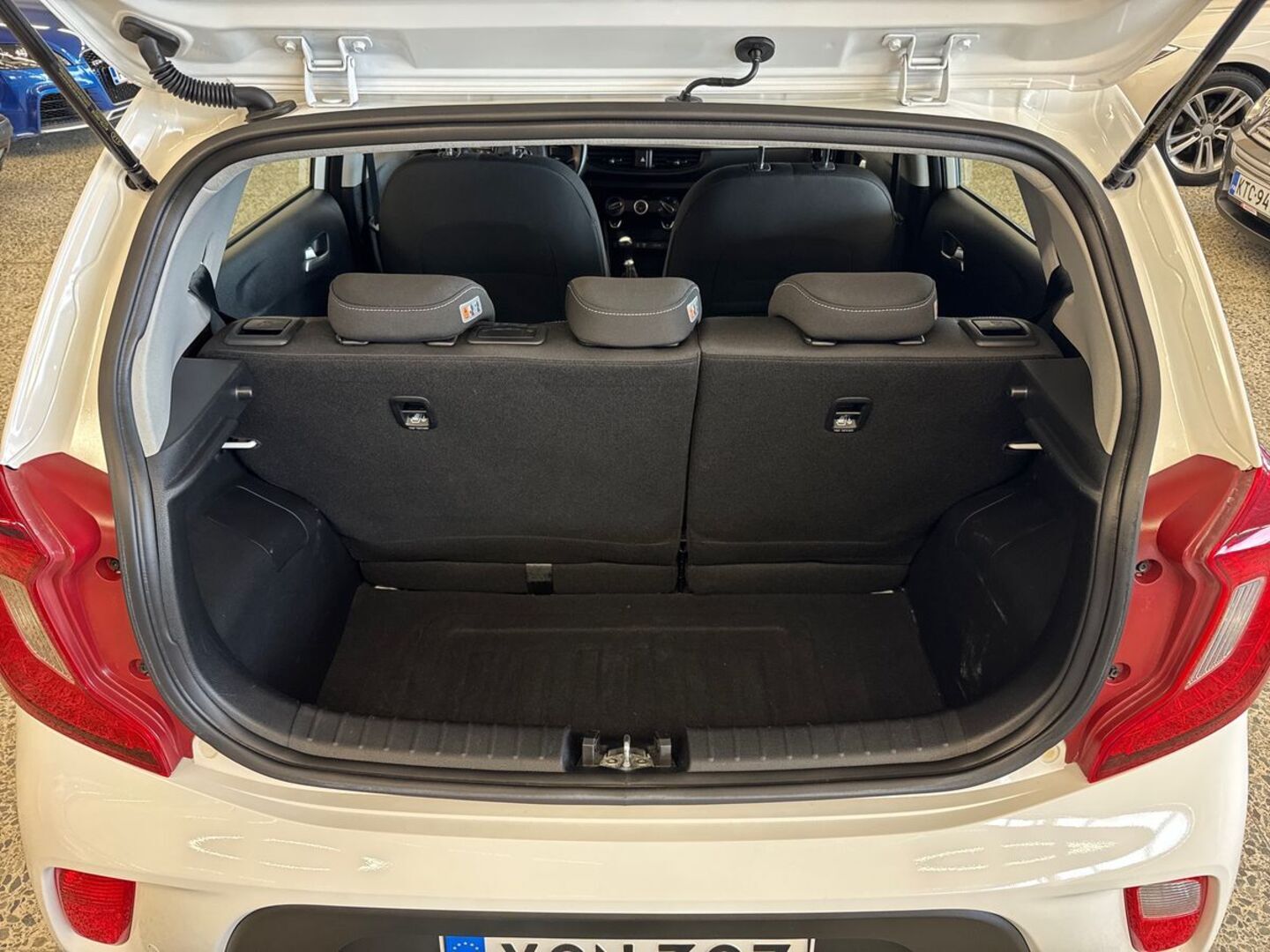 KIA Picanto 11