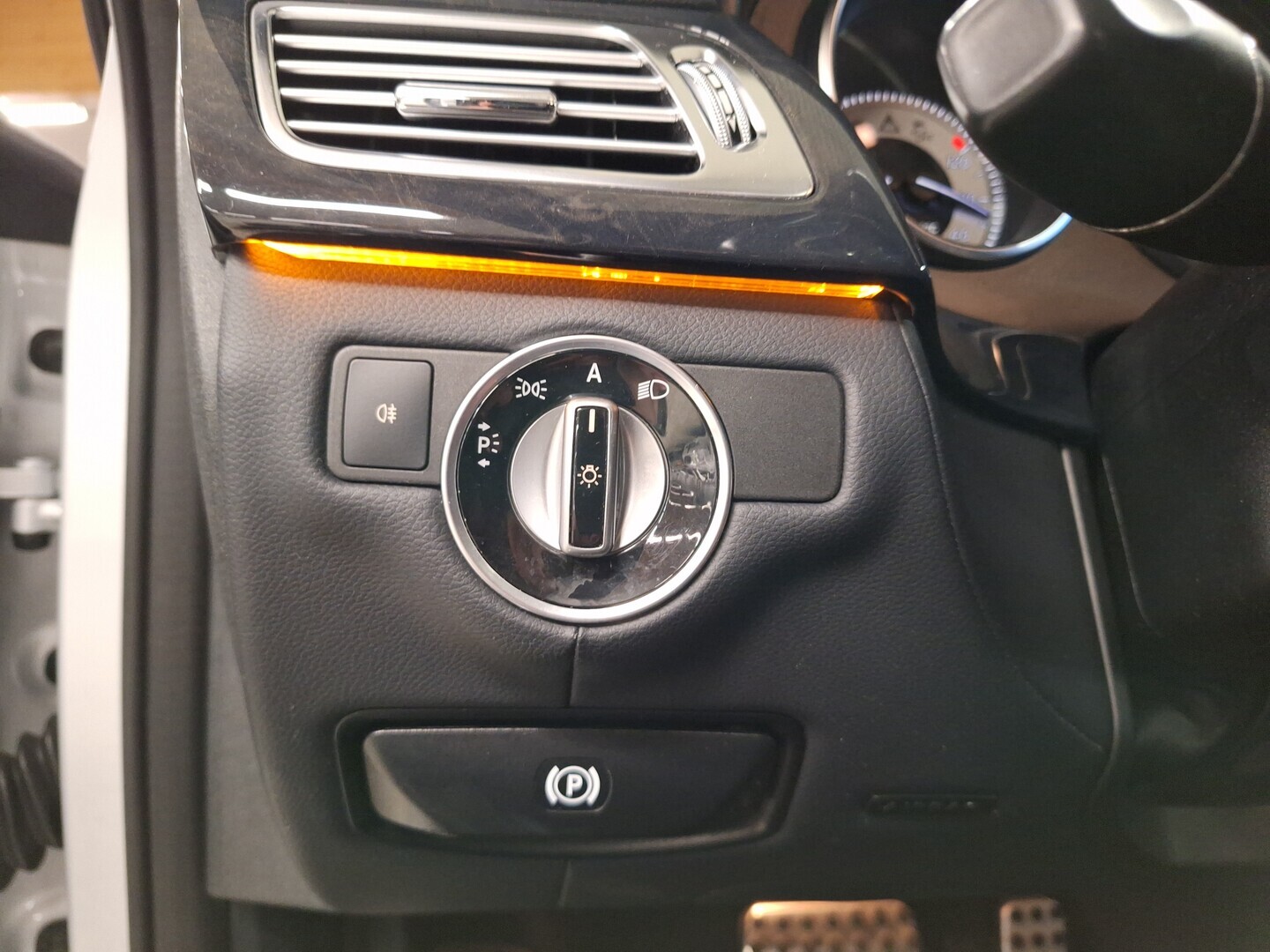 MERCEDES-BENZ CLS 2011