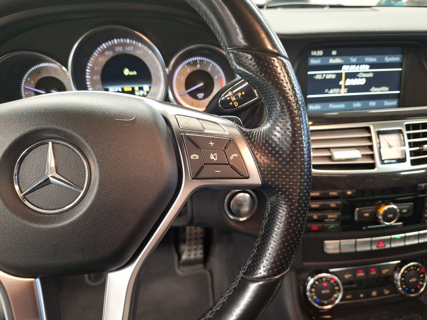 MERCEDES-BENZ CLS 2011