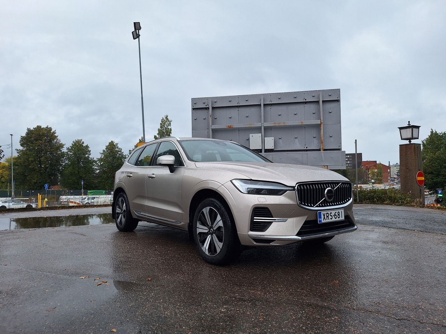VOLVO XC60 2023