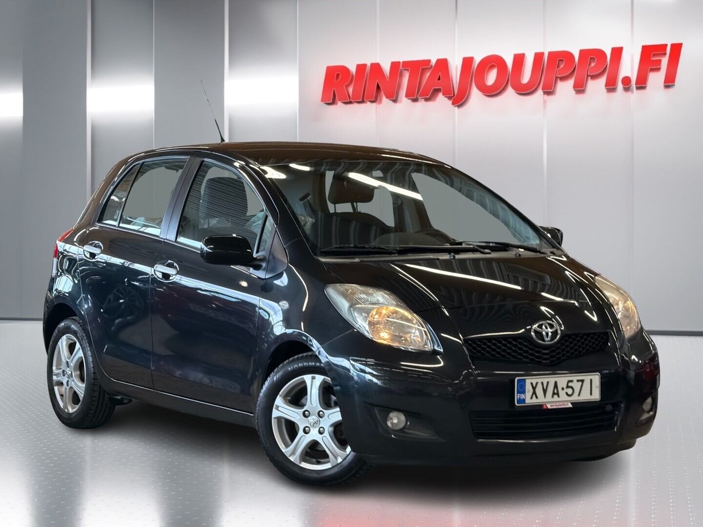 TOYOTA Yaris 2010