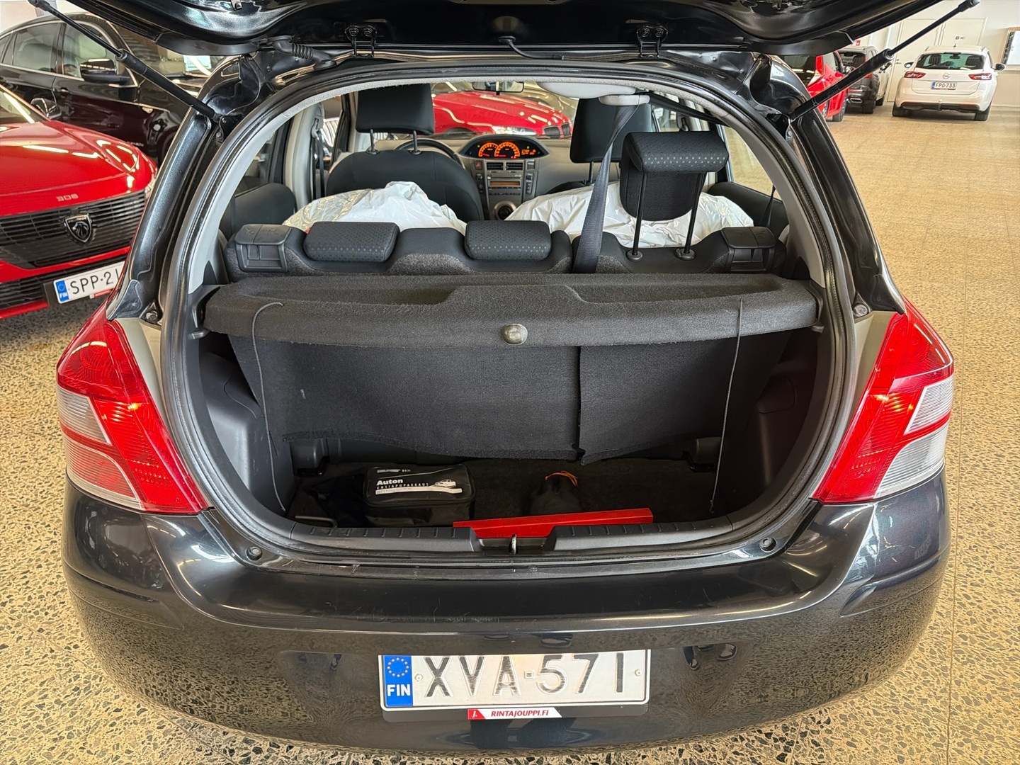 TOYOTA Yaris 2010