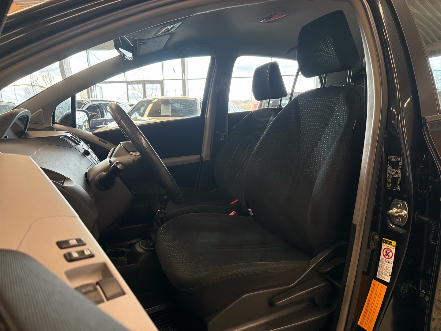 TOYOTA Yaris 2010