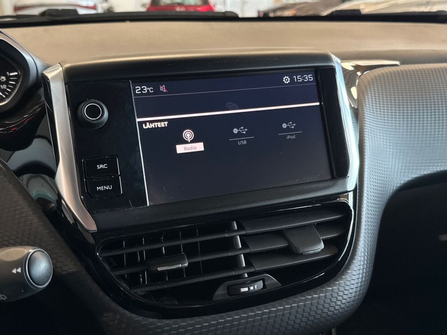 PEUGEOT 2008 19