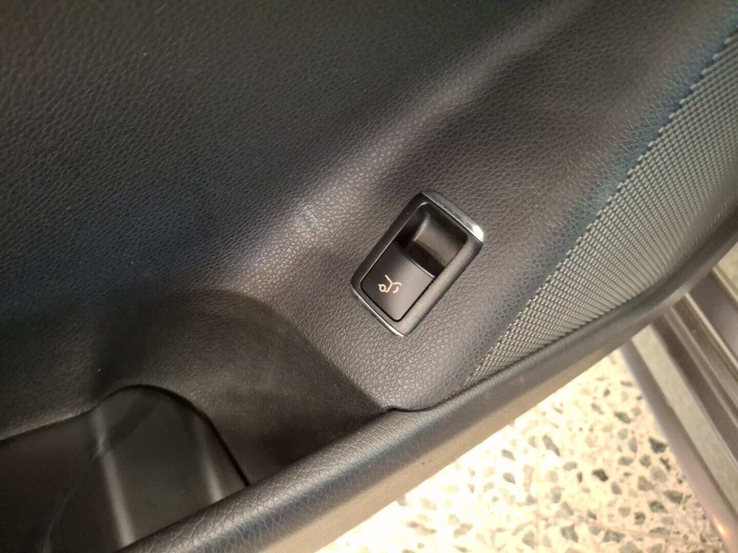 MERCEDES-BENZ CLA 2018