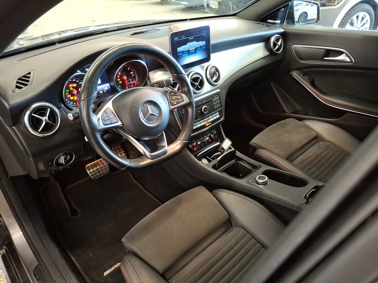 MERCEDES-BENZ CLA 2018