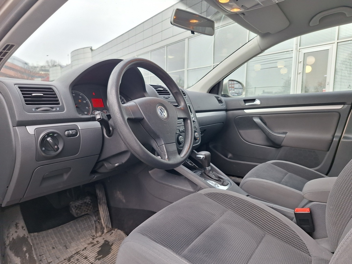 VOLKSWAGEN Golf 2009