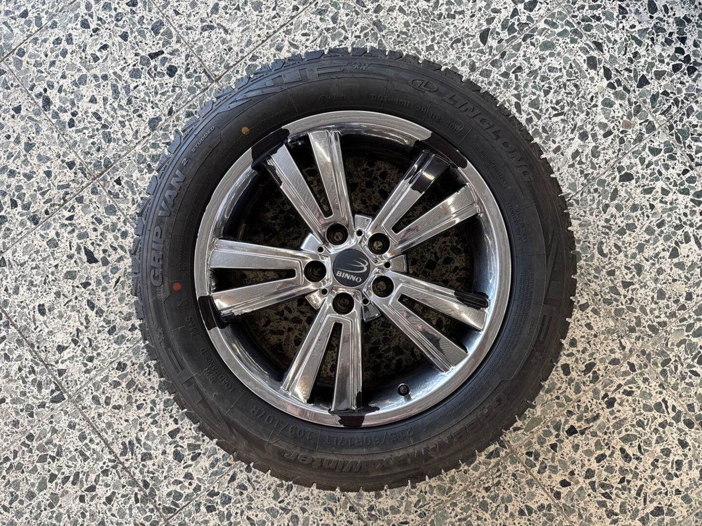 MERCEDES-BENZ Vito 2012