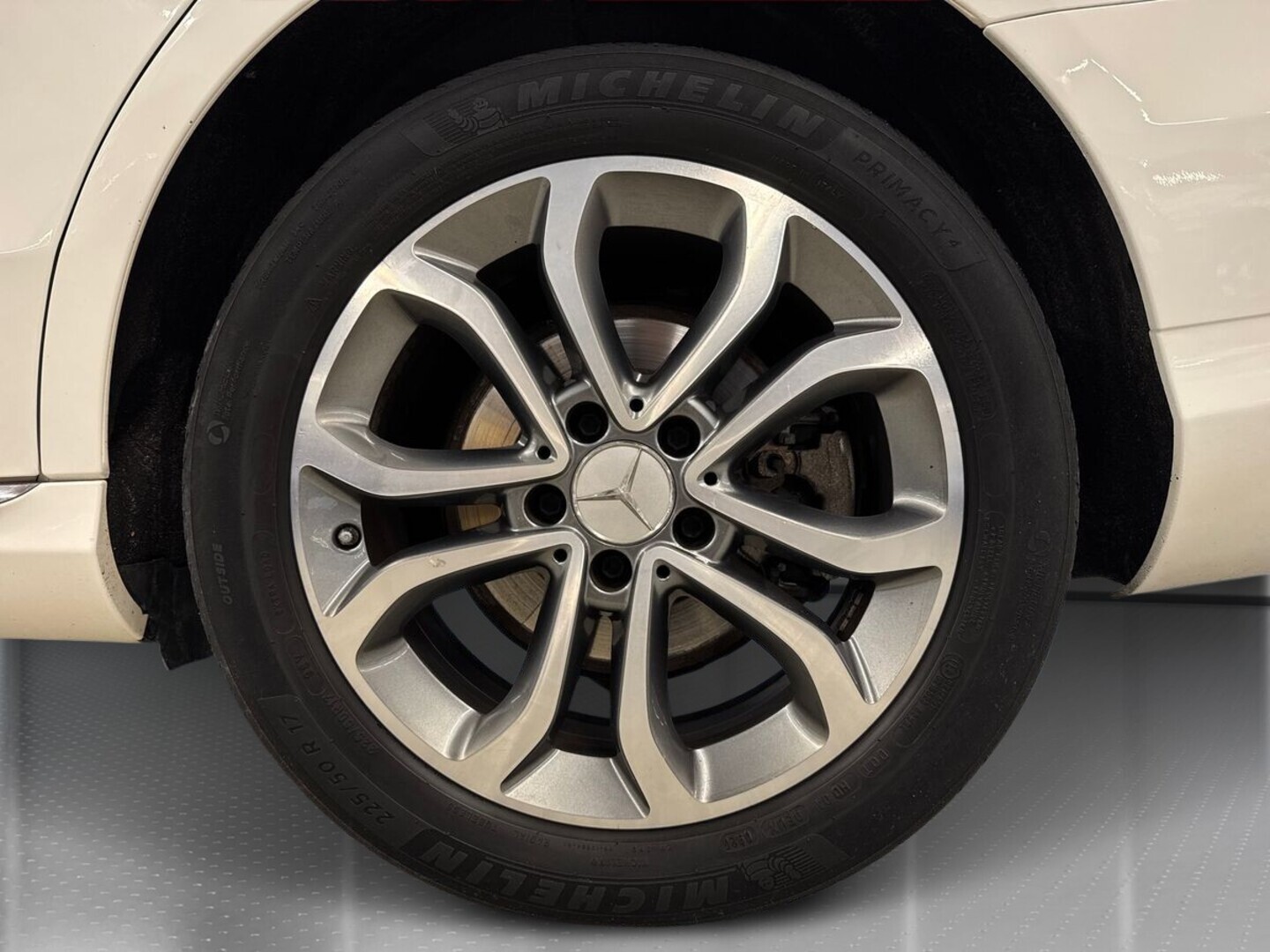 MERCEDES-BENZ C 13