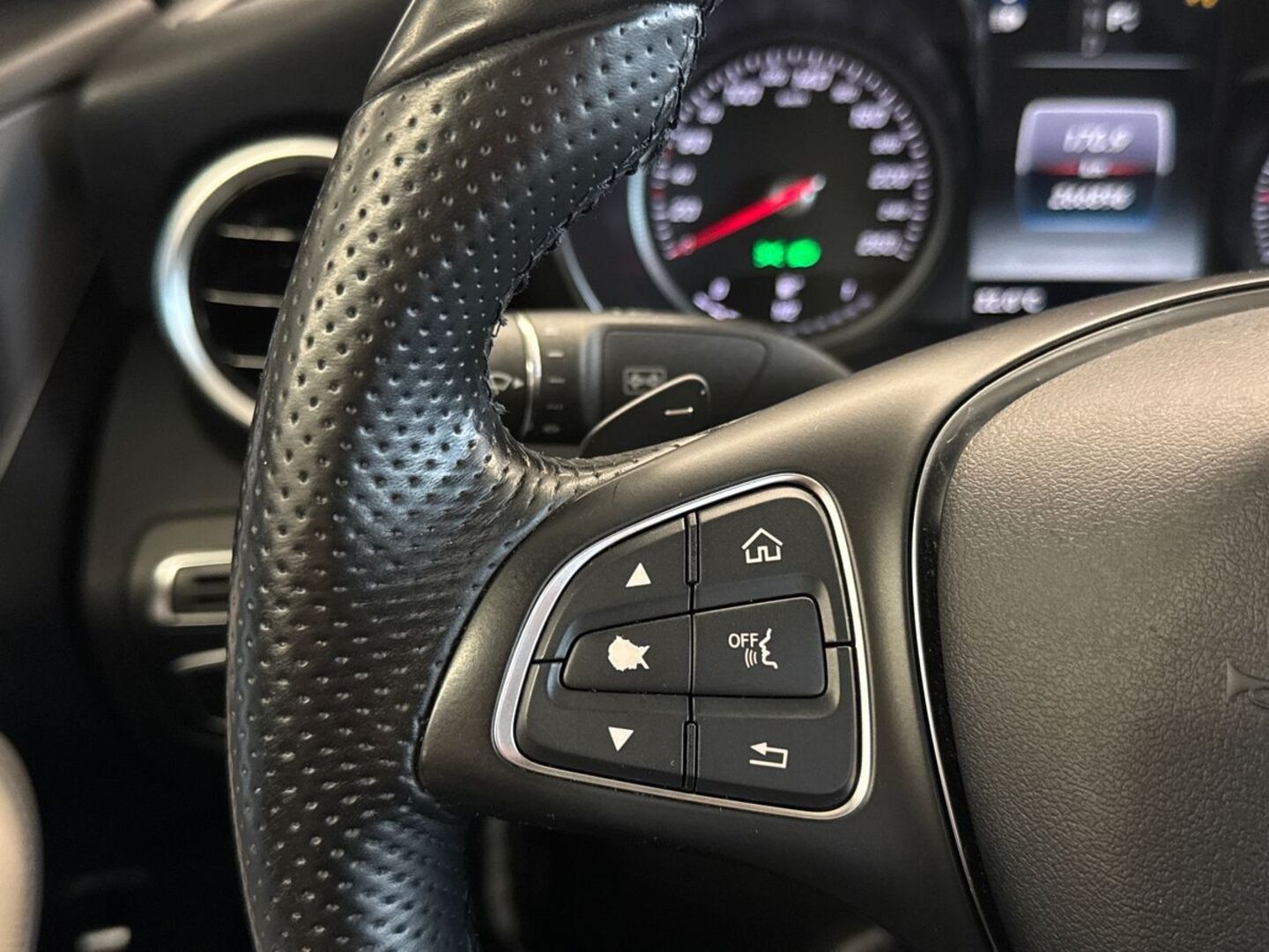 MERCEDES-BENZ C 17
